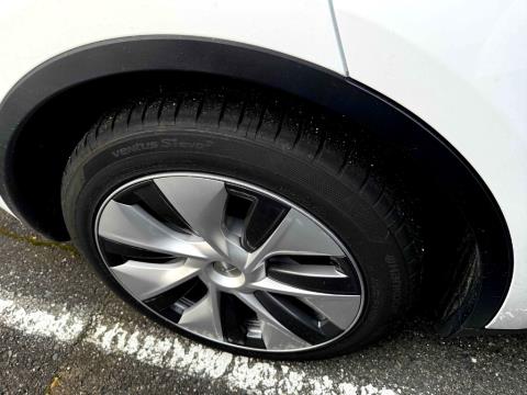 2022 Tesla Model Y 60kWh - Thumbnail