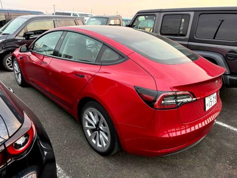 2022 Tesla Model 3 Long Range AWD - Thumbnail