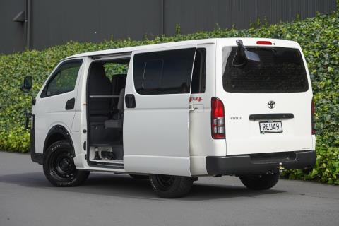 2019 Toyota Hiace ZL 4 Door - Thumbnail