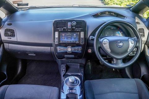 2016 Nissan Leaf 30X - Thumbnail