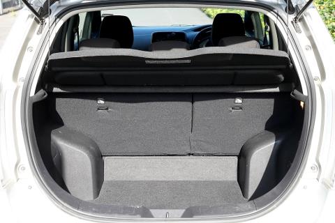 2016 Nissan Leaf 30X - Thumbnail