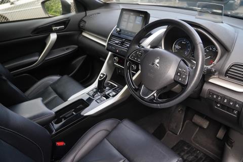 2021 Mitsubishi Eclipse Cross PHEV VRX - Thumbnail