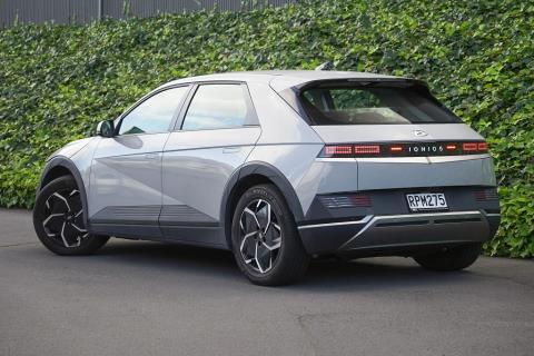 2022 Hyundai IONIQ 5 72kWh - Thumbnail