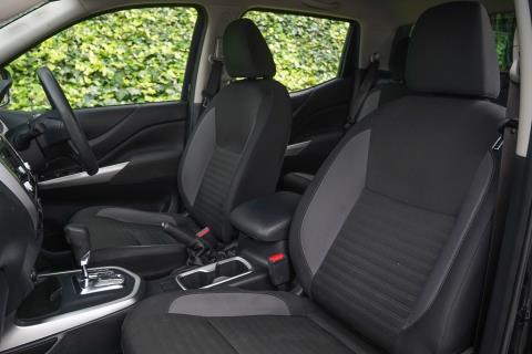 2022 Nissan Navara SL 2.3D D/Cab - Thumbnail