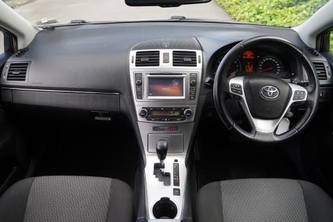 2015 Toyota Avensis 2.0 Wagon - Thumbnail