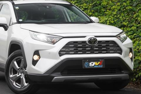2020 Toyota RAV4 Limited 4WD - Thumbnail
