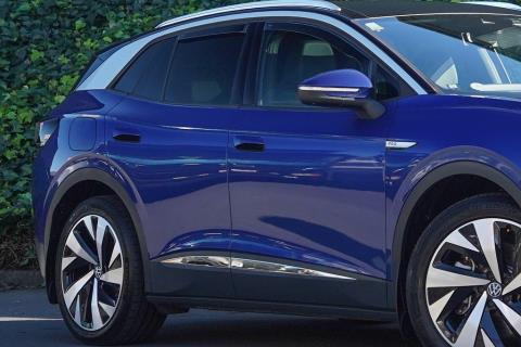 2023 Volkswagen ID.4 Pro 82kWh - Thumbnail