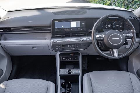 2023 Hyundai Kona Voyage 64kWh - Thumbnail
