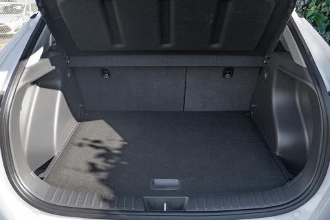 2023 Hyundai Kona Voyage 64kWh - Thumbnail