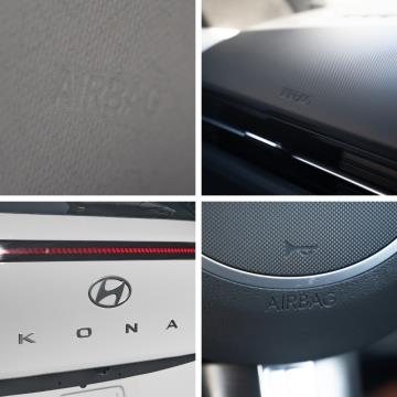 2023 Hyundai Kona Voyage 64kWh - Thumbnail