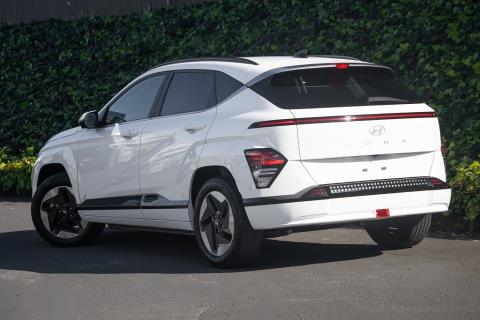2023 Hyundai Kona Voyage 64kWh - Thumbnail