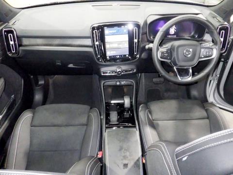 2022 Volvo C40 Recharge Ultimate - Thumbnail