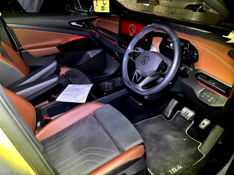 2023 Volkswagen ID.4 Pro 82kWh - Thumbnail