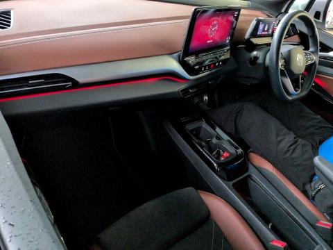 2023 Volkswagen ID.4 Pro 82kWh - Thumbnail