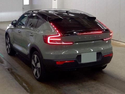 2022 Volvo C40 Recharge Ultimate - Thumbnail