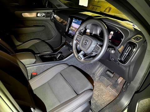 2022 Volvo C40 Recharge Ultimate - Thumbnail
