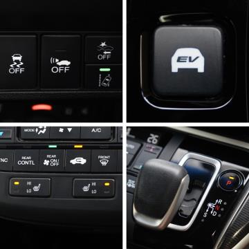 2017 Honda Step Wagon - Thumbnail
