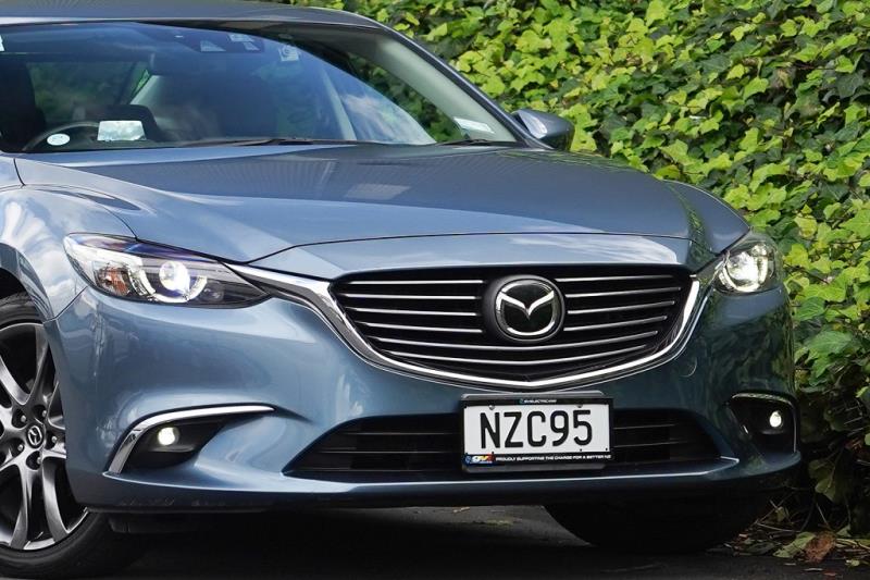 2015 Mazda Atenza 25S / 6 Ltd