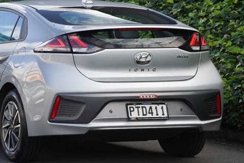 2023 Hyundai IONIQ 100kW Electric - Thumbnail