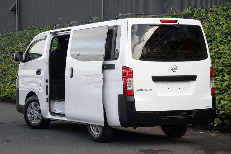 2022 Nissan NV350 / Caravan