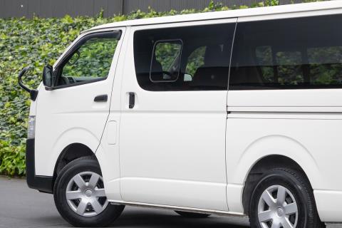 2022 Toyota Hiace ZL 5 Door - Thumbnail
