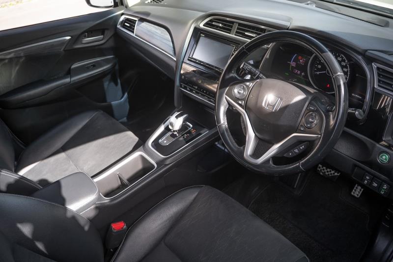 2019 Honda Shuttle Z Hybrid