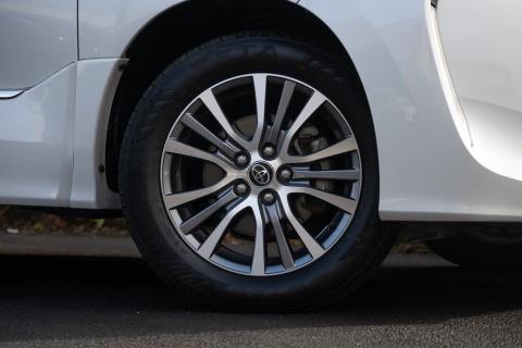 2016 Toyota Estima Aeras Hybrid - Thumbnail