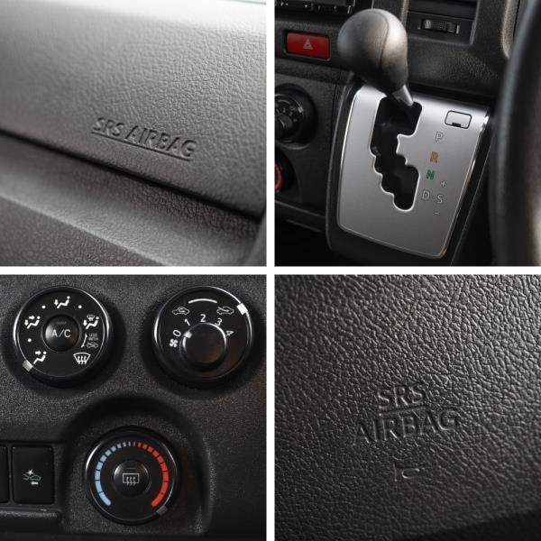 2022 Toyota Hiace ZL 5 Door