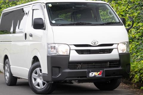 2022 Toyota Hiace ZL 5 Door - Thumbnail
