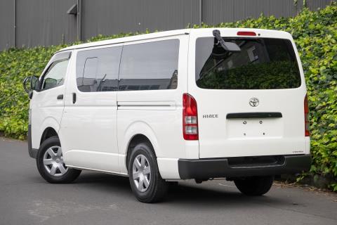 2022 Toyota Hiace ZL 5 Door - Thumbnail
