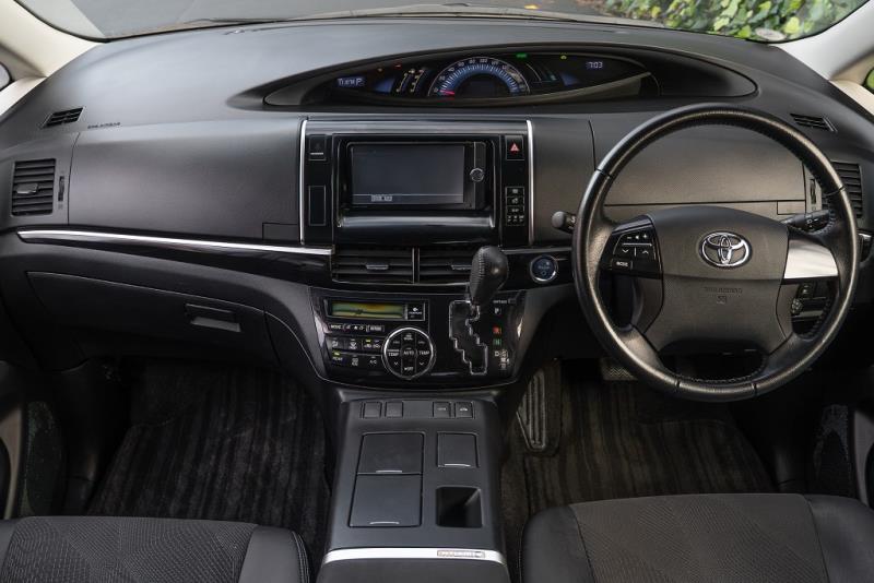 2014 Toyota Estima Hybrid Aeras