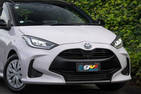 2020 Toyota Yaris Z Hybrid - Thumbnail