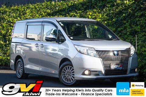 2015 Toyota Noah / Esquire / Voxy
