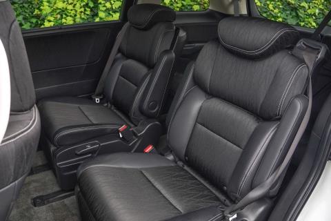 2017 Honda Odyssey Absolute Hybrid - Thumbnail