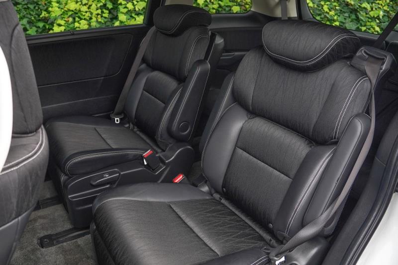 2017 Honda Odyssey Absolute Hybrid