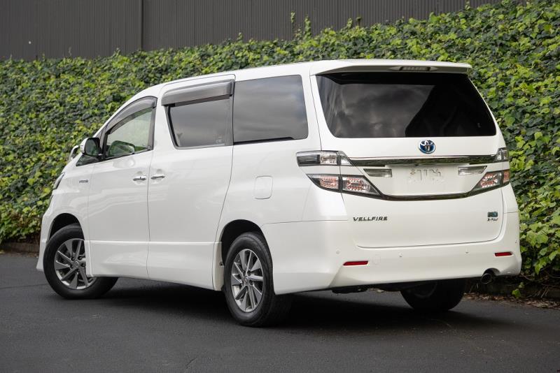 2014 Toyota Vellfire / Alphard Hybrid
