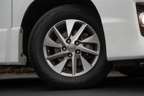 2014 Toyota Vellfire / Alphard Hybrid - Thumbnail