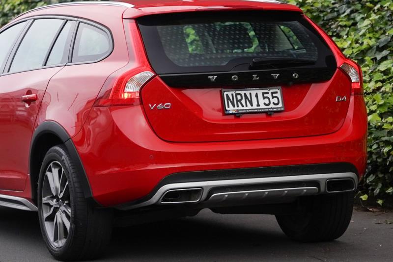 2016 Volvo V60 D4 Cross Country