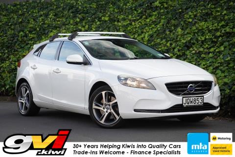 2016 Volvo V40 T4 2.0P - Thumbnail