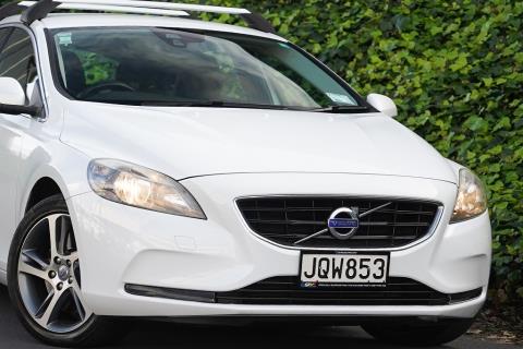 2016 Volvo V40 T4 2.0P - Thumbnail