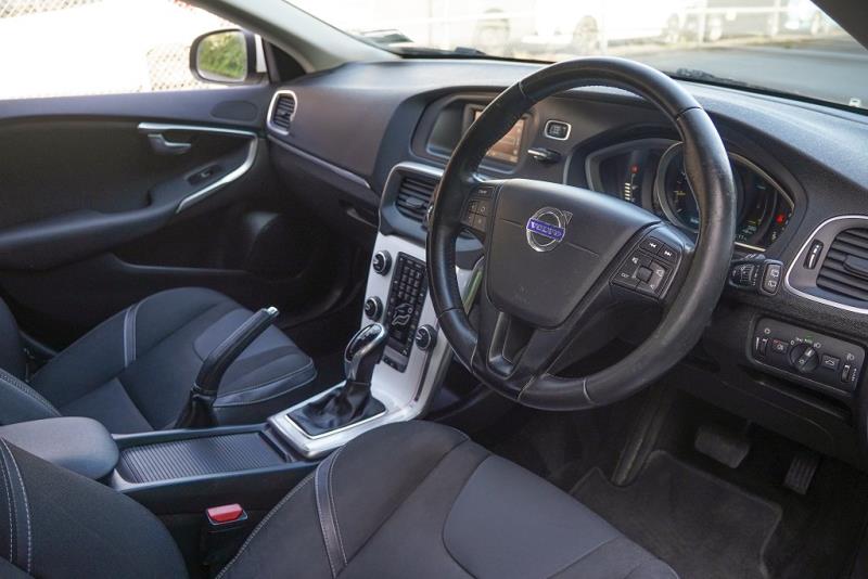 2016 Volvo V40 T4 2.0P