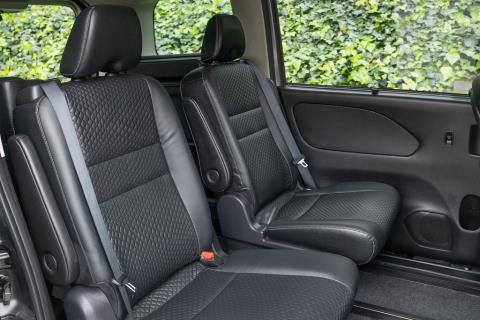 2021 Nissan Serena E-Power H-Star V - Thumbnail