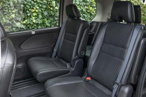 2021 Nissan Serena E-Power H-Star V - Thumbnail