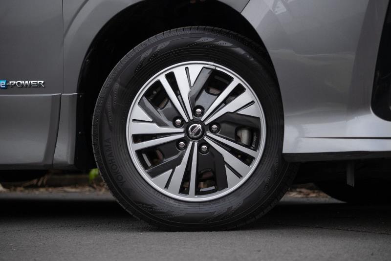 2021 Nissan Serena E-Power H-Star V