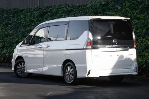 2018 Nissan Serena E-Power - Thumbnail