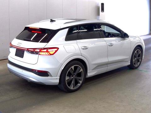 2023 Audi Q4 E-tron S Line - Thumbnail