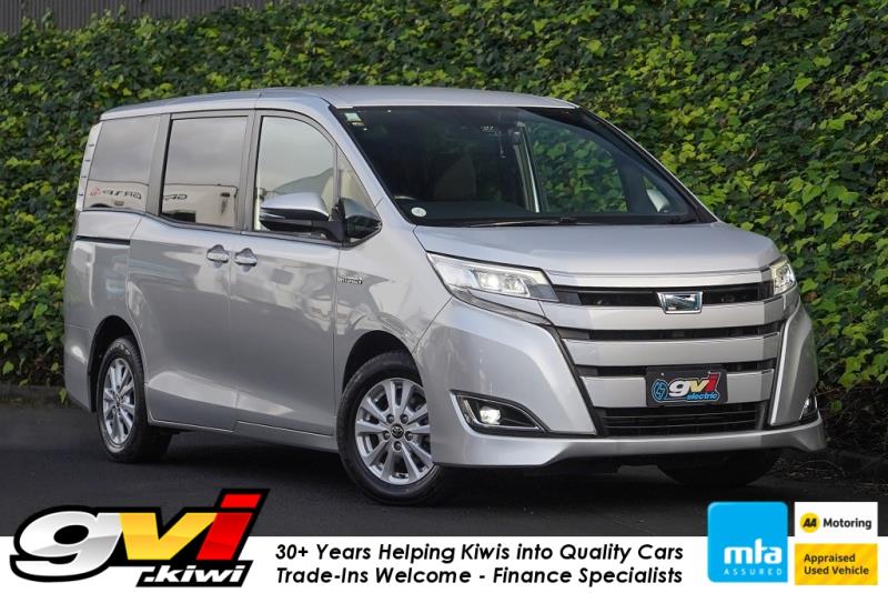 2018 Toyota Noah G / Voxy / Esquire