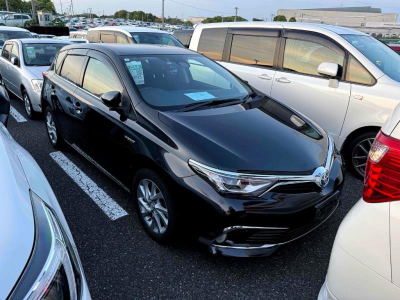 2017 Toyota Auris Hybrid / Corolla