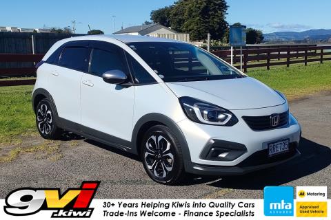2020 Honda Fit E:HEV / Jazz Crosstar - Thumbnail