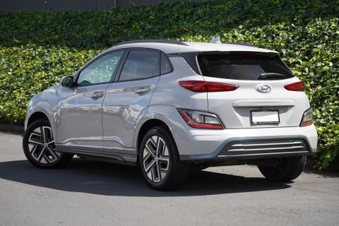 2021 Hyundai Kona EV 64kWh - Thumbnail
